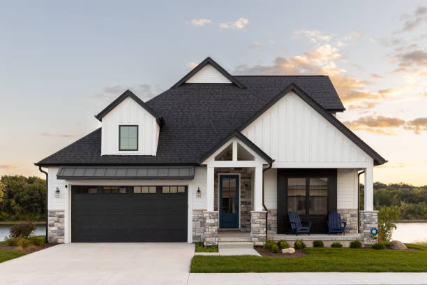 Best Storm Damage Roof Repair  in Chinook, MT
